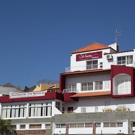 Residencial Che Guevara Bed & Breakfast Mindelo Eksteriør bilde